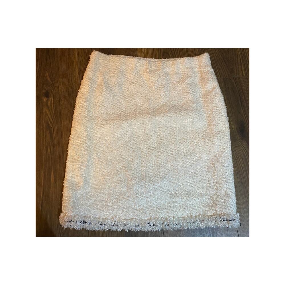 EUC Escada Ivory Tweed Fringe Pencil Skirt Size 42 (US 8/10) Elegant Classic